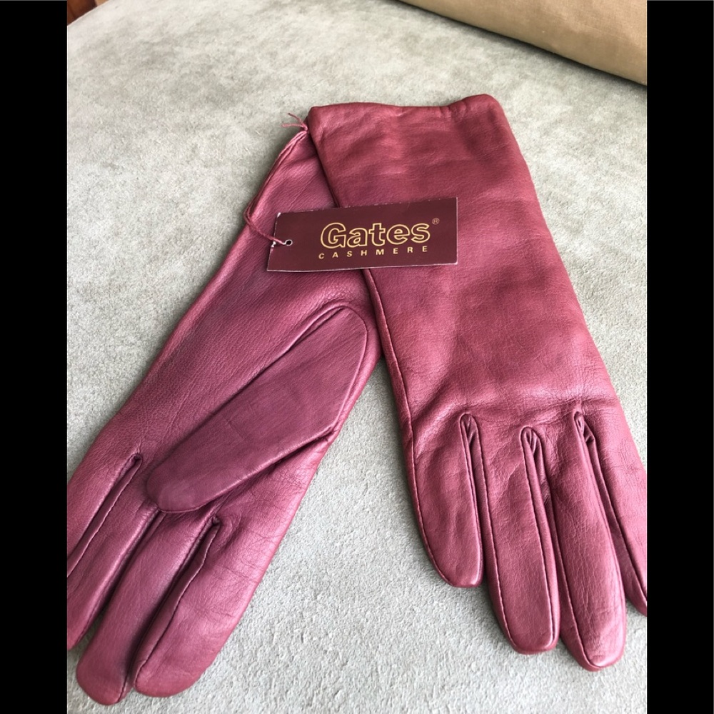 Gates lamb skin & cashmere lined burgundy gloves
